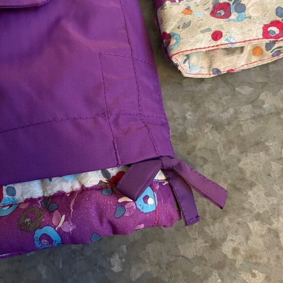 Roxy Girls 10K Hooded Insulated Ski Snow Jacket XL 16 Purple White Stripe Floral - Picture 4 of 14